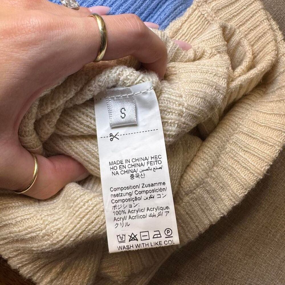 The Perfect Cardigan! - Picture 3 of 3